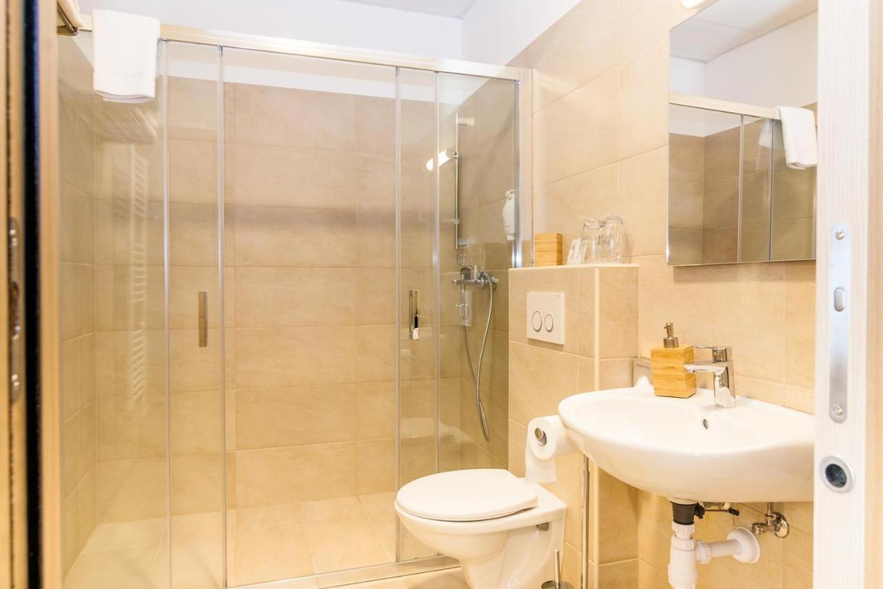 Via Domus Hotel Split Eksteriør billede
