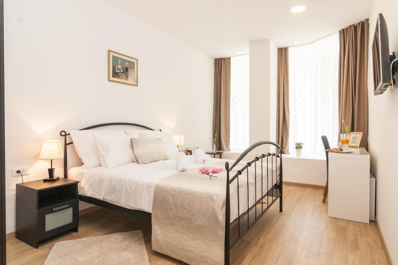Via Domus Hotel Split Eksteriør billede